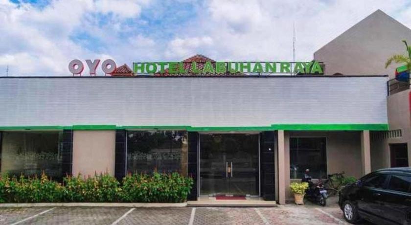 OYO 741 Hotel Labuhan Raya Medan Bagian luar foto