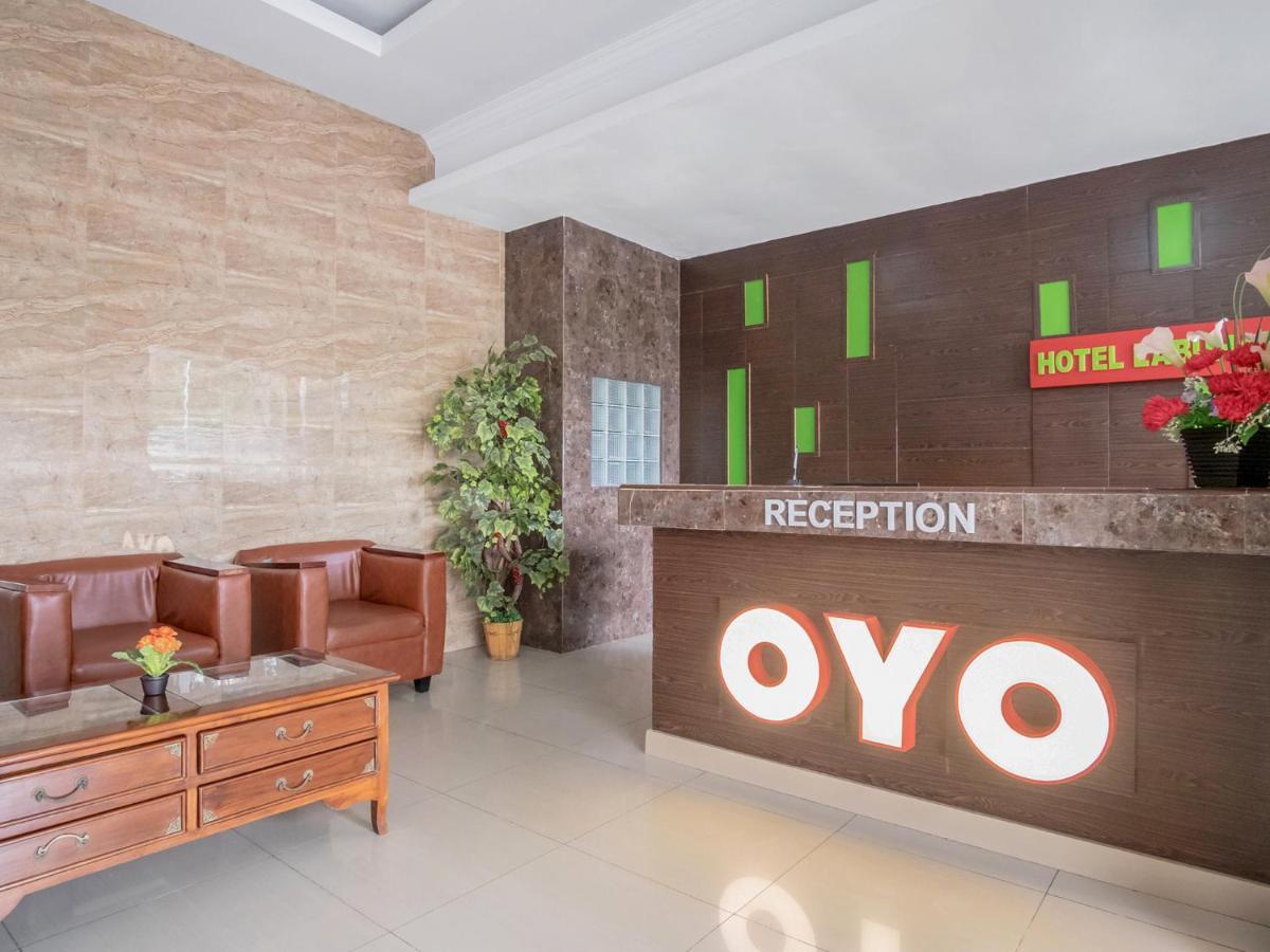 OYO 741 Hotel Labuhan Raya Medan Bagian luar foto