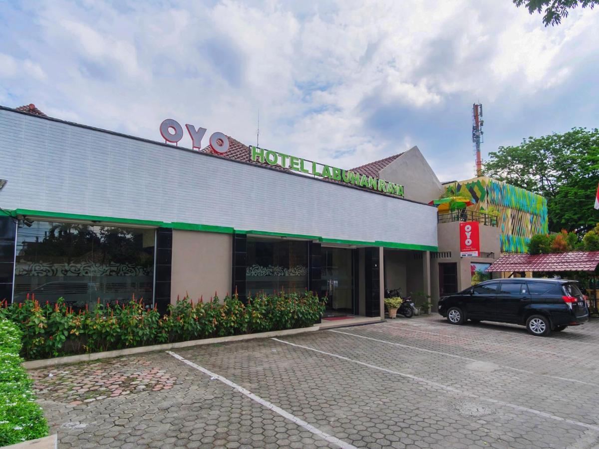 OYO 741 Hotel Labuhan Raya Medan Bagian luar foto