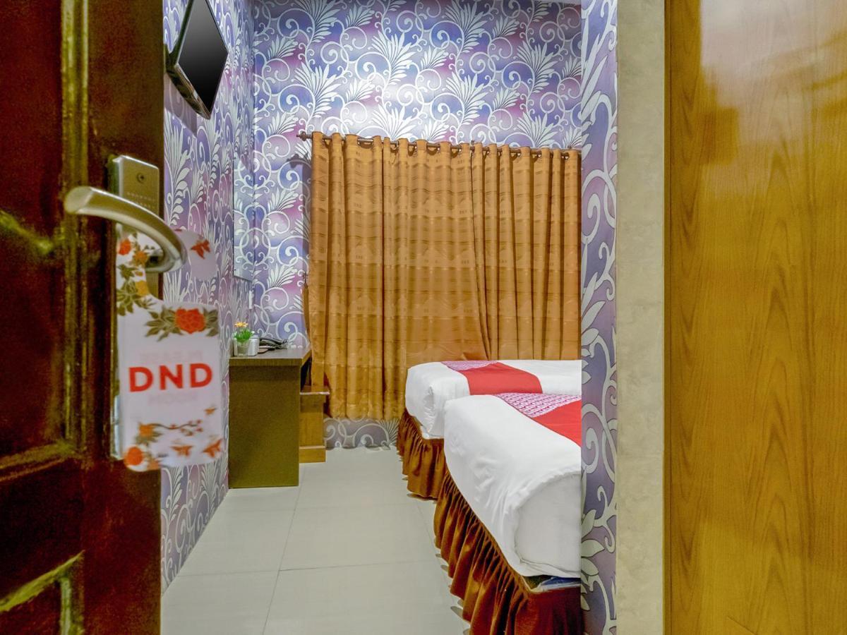 OYO 741 Hotel Labuhan Raya Medan Bagian luar foto