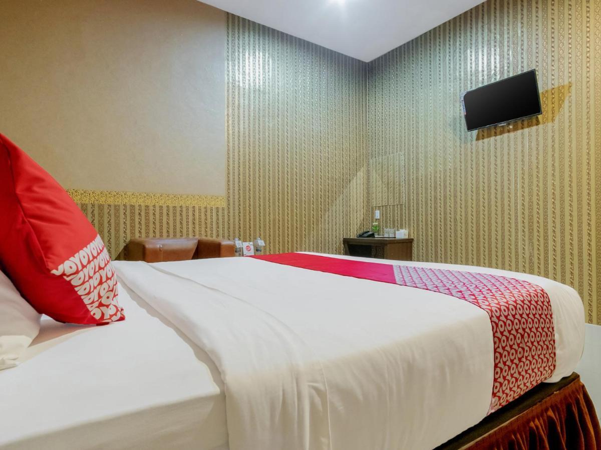 OYO 741 Hotel Labuhan Raya Medan Bagian luar foto