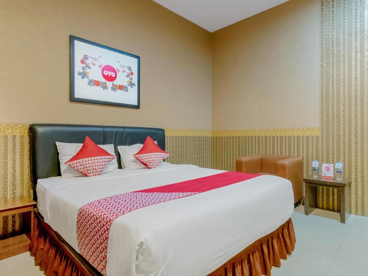 OYO 741 Hotel Labuhan Raya Medan Bagian luar foto