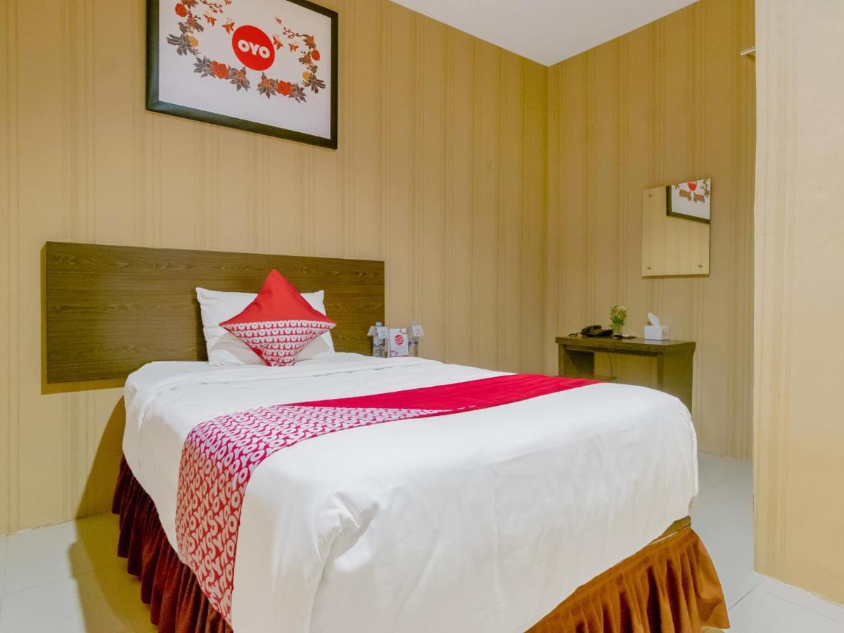 OYO 741 Hotel Labuhan Raya Medan Bagian luar foto