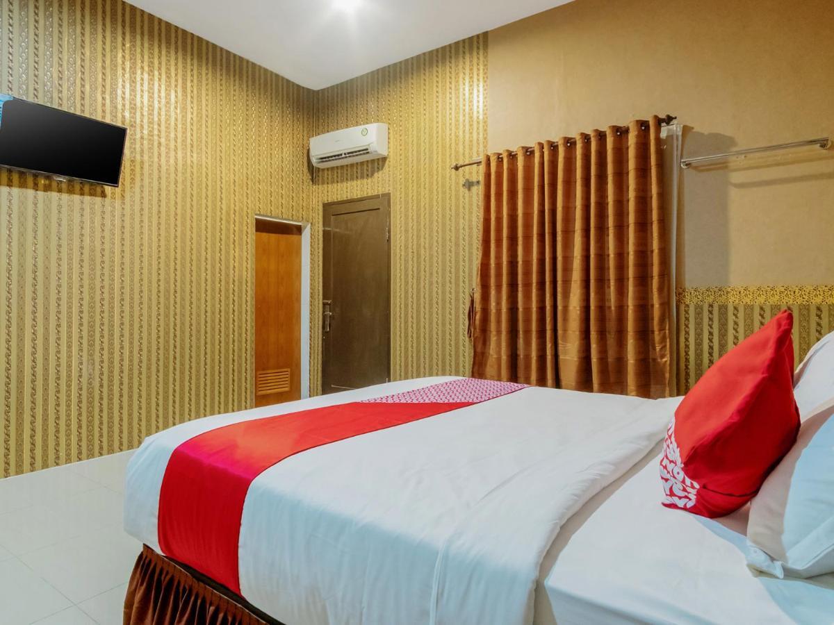 OYO 741 Hotel Labuhan Raya Medan Bagian luar foto