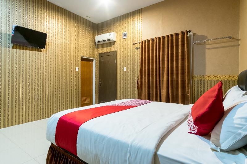 OYO 741 Hotel Labuhan Raya Medan Bagian luar foto